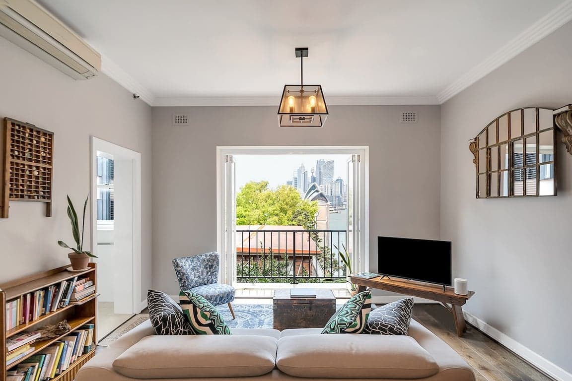Furnished 2 Bedroom House in Kirribilli
