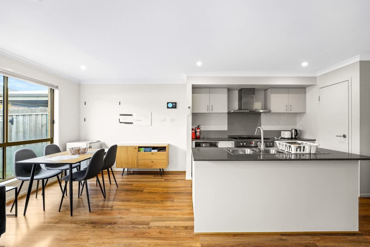 Furnished 2 Bedroom House in Officer