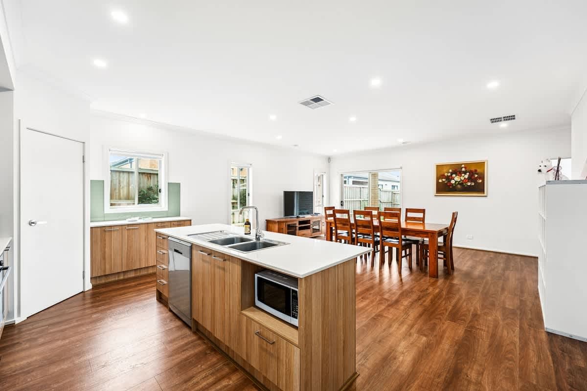 Furnished 4 Bedroom House in Clyde