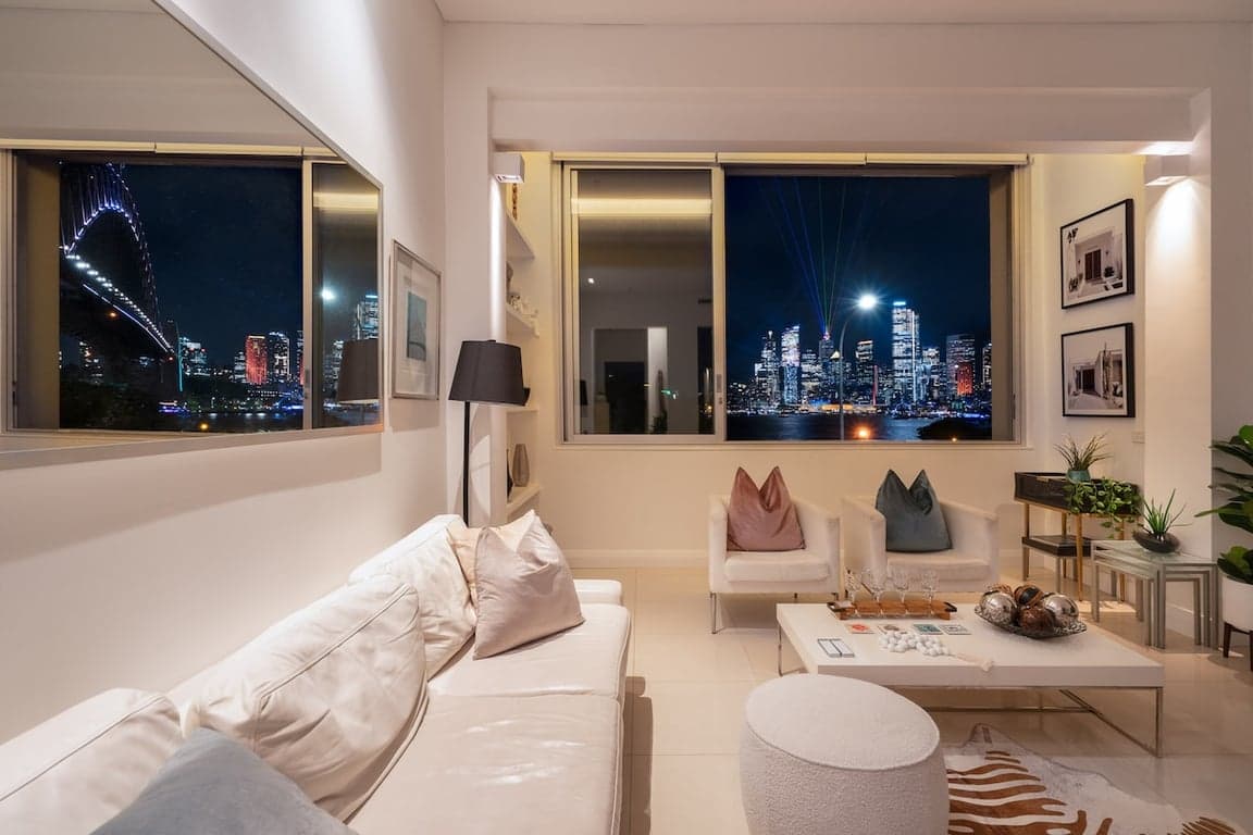Furnished 2 Bedroom House in Kirribilli