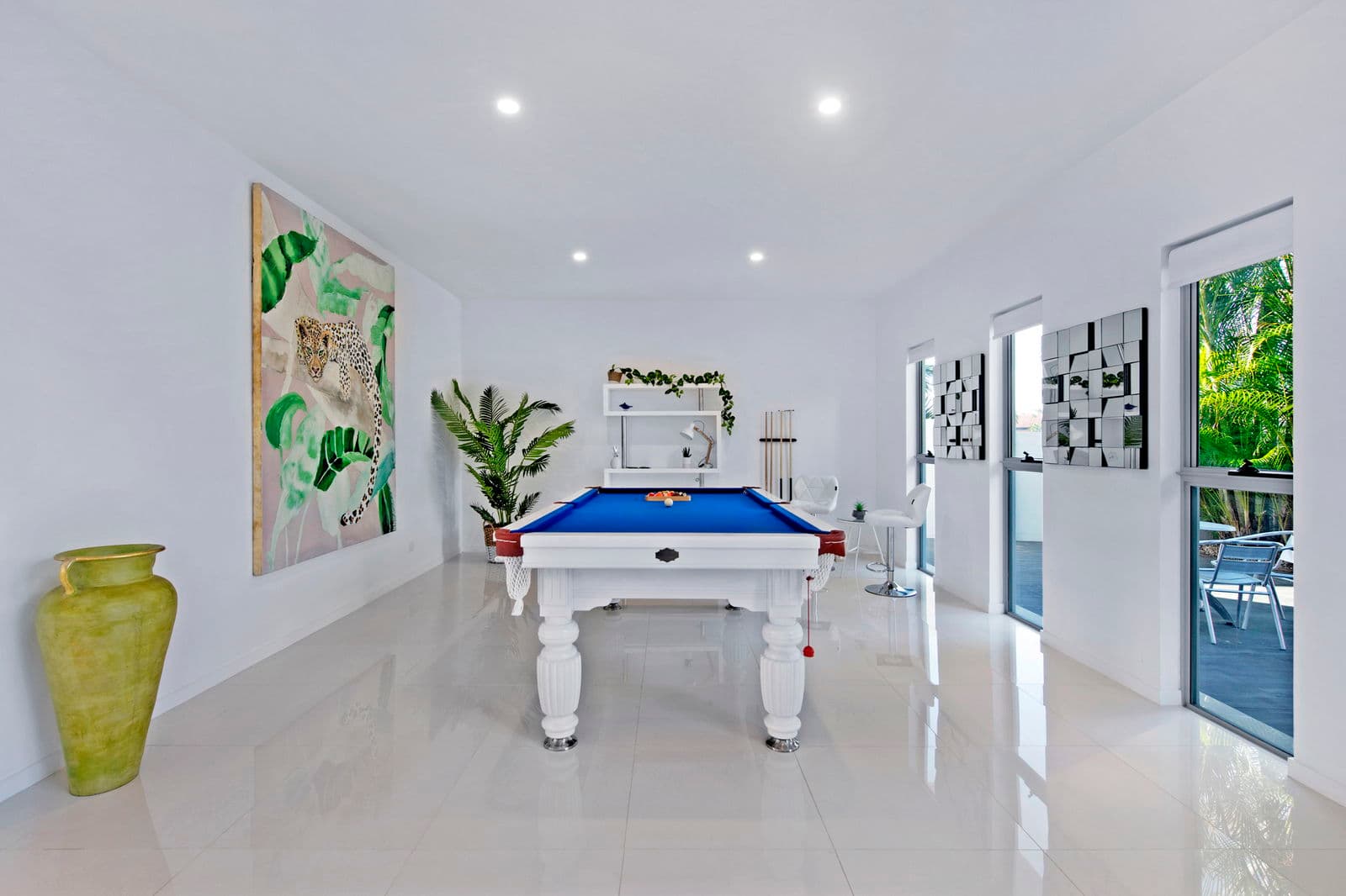 Furnished 5 Bedroom House in Broadbeach Waters