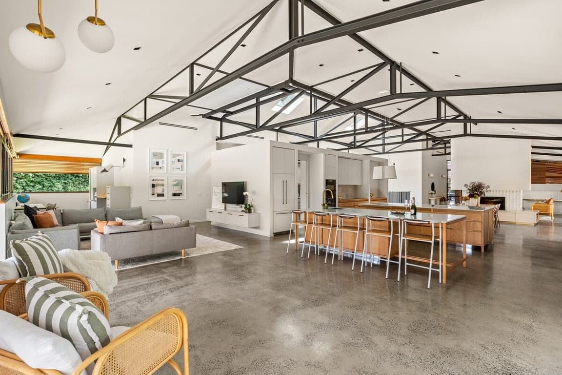 Furnished 5 Bedroom House in Mount Pleasant