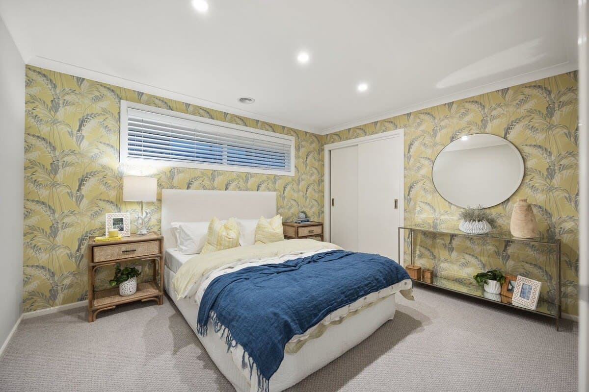 Furnished 4 Bedroom House in Werribee