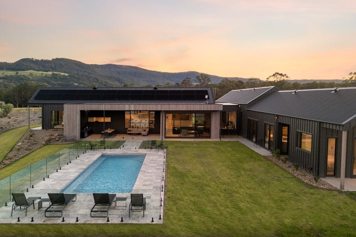 Furnished 4 Bedroom House in Kangaroo Valley