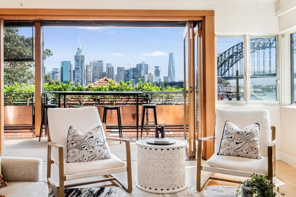 Furnished 3 Bedroom House in Kirribilli