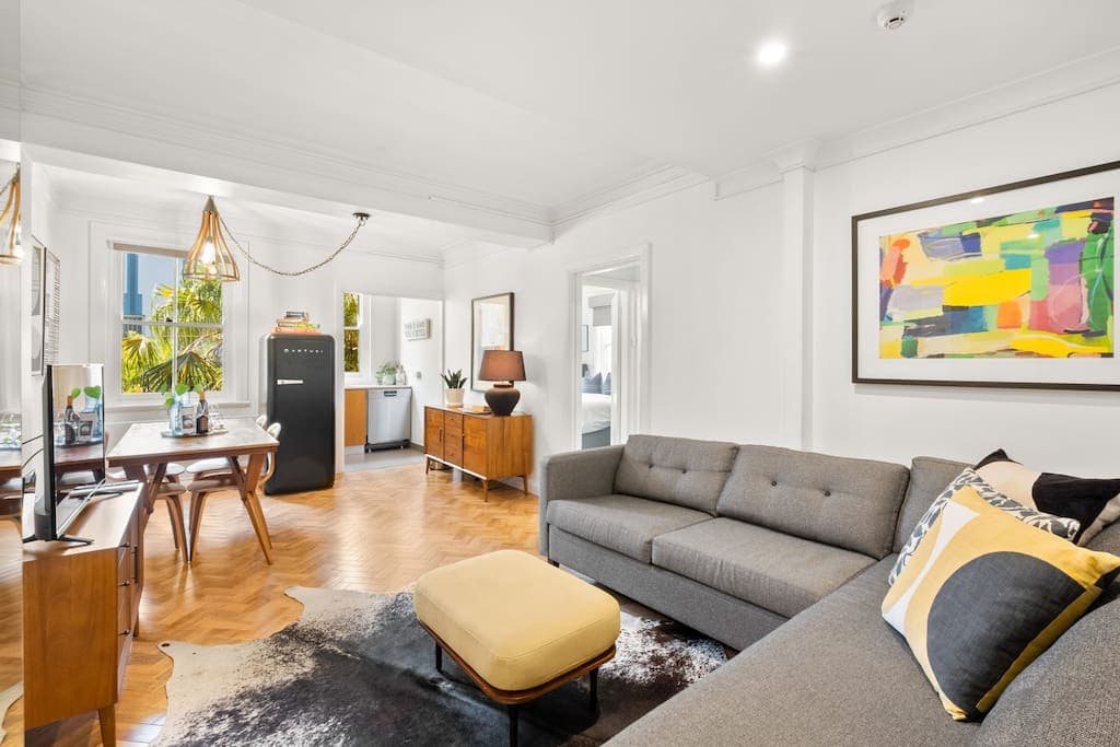 Furnished 2 Bedroom House in Potts Point