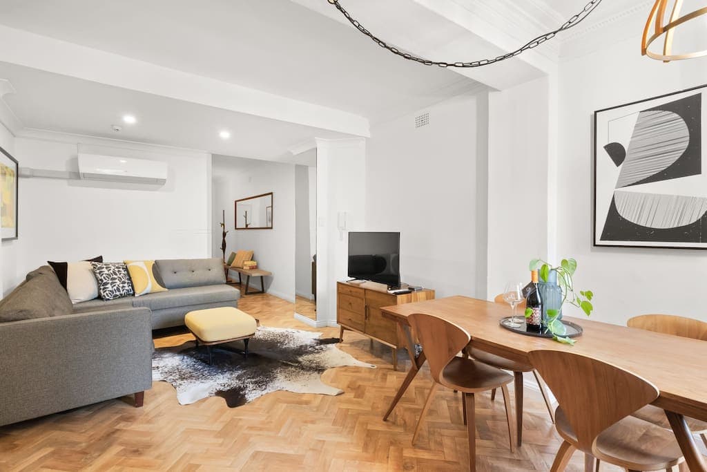 Furnished 2 Bedroom House in Potts Point