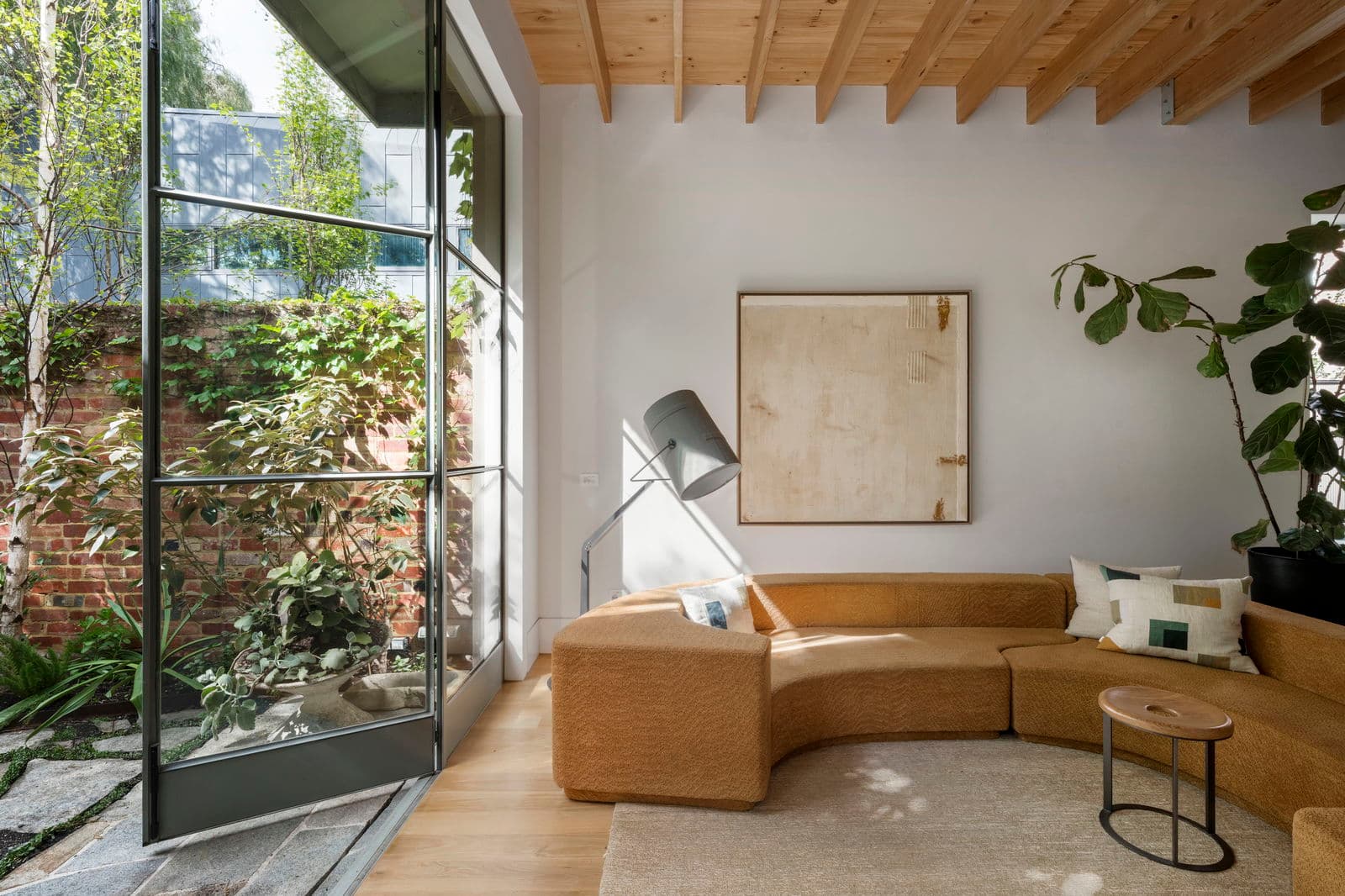Furnished 3 Bedroom House in South Yarra