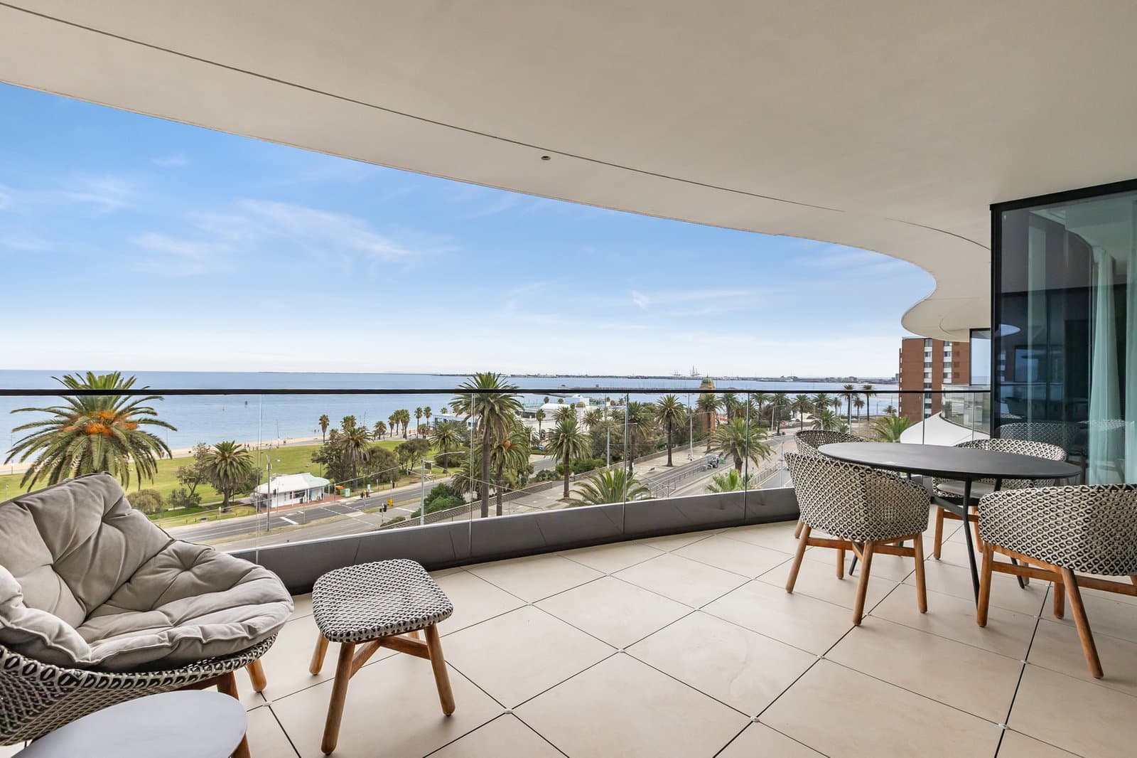 Furnished 4 Bedroom House in St Kilda