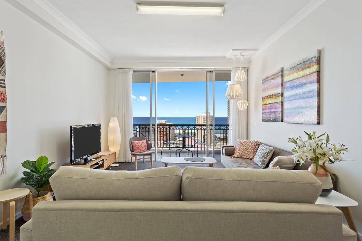 Furnished 2 Bedroom House in Surfers Paradise