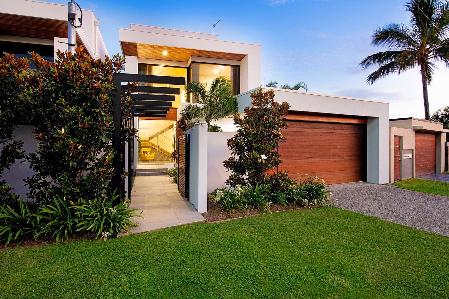 Furnished 5 Bedroom House in Broadbeach Waters