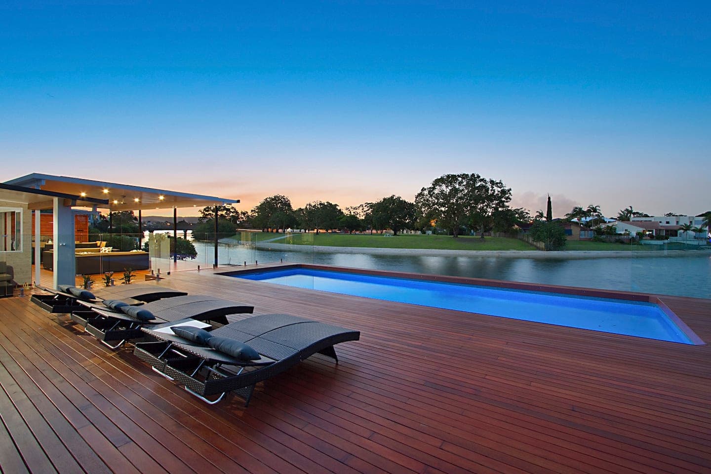 Furnished 5 Bedroom House in Broadbeach Waters