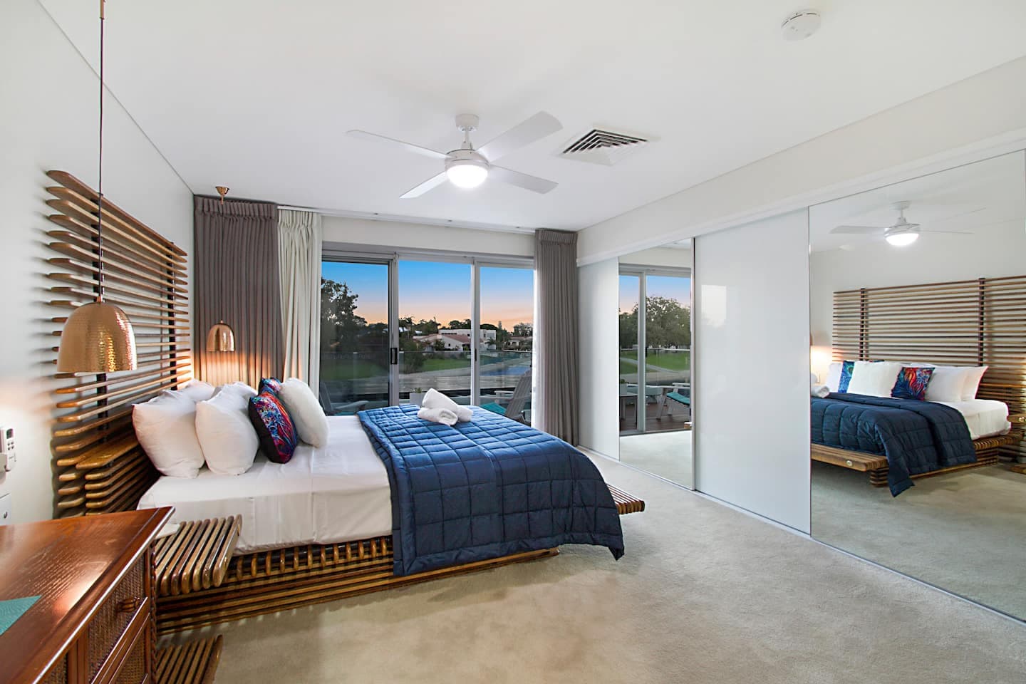 Furnished 5 Bedroom House in Broadbeach Waters