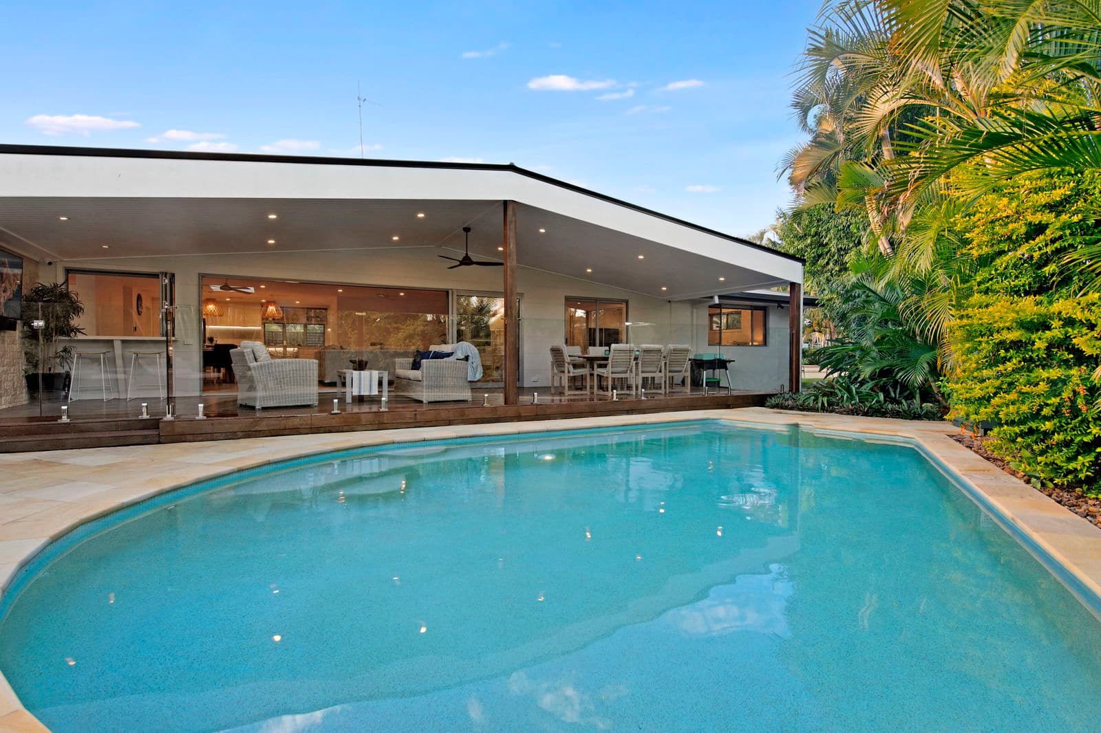 Furnished 4 Bedroom House in Mermaid Waters