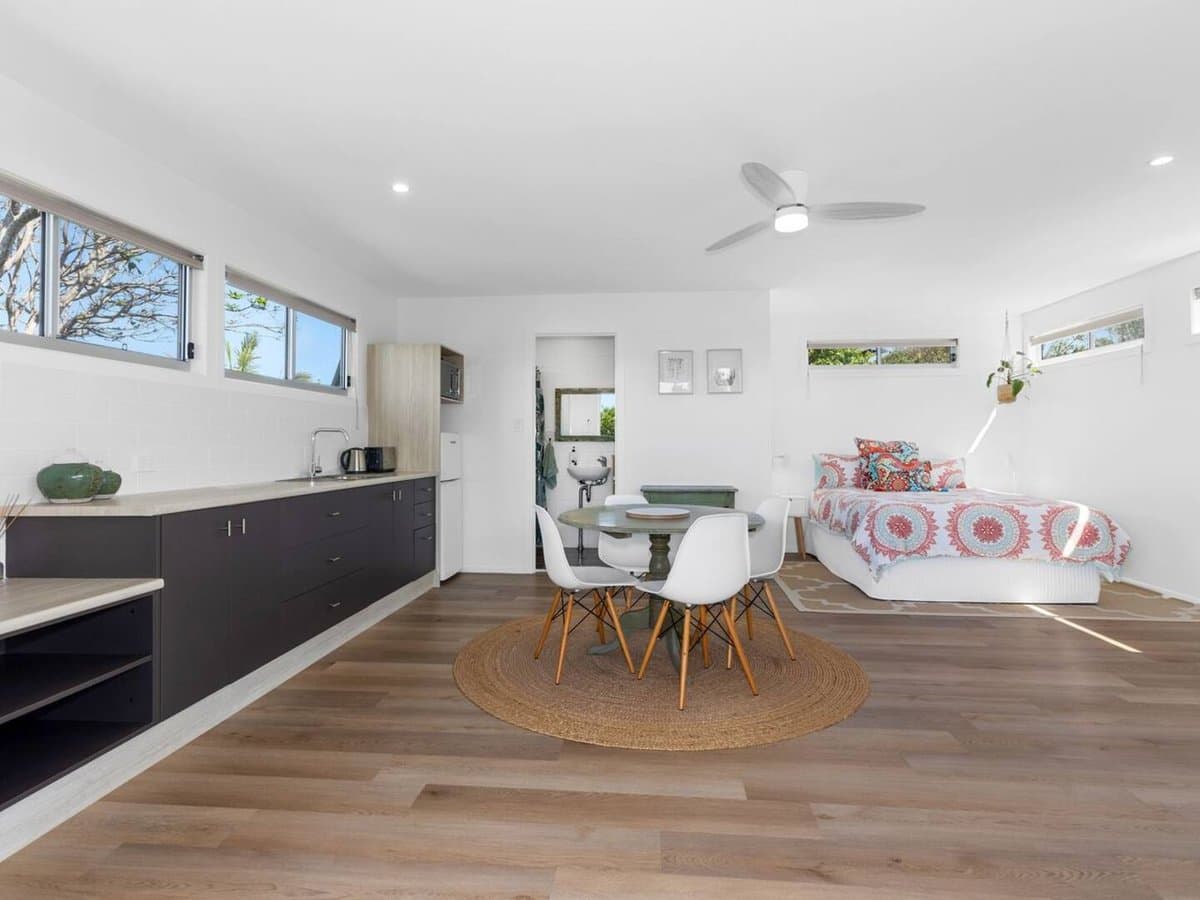 Furnished 1 Bedroom House in Casuarina