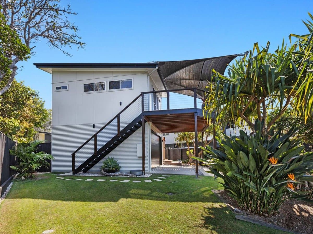 Furnished 1 Bedroom House in Casuarina
