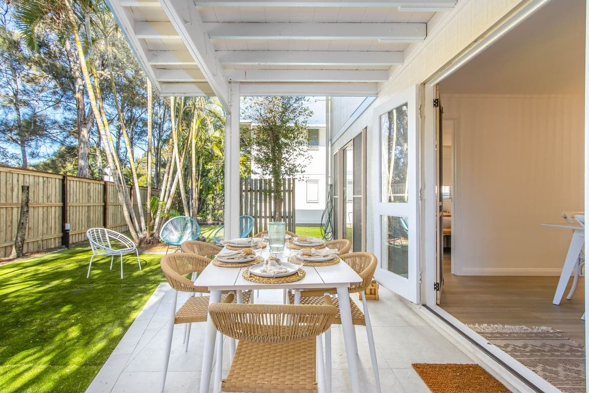 Furnished 2 Bedroom House in Hastings Point