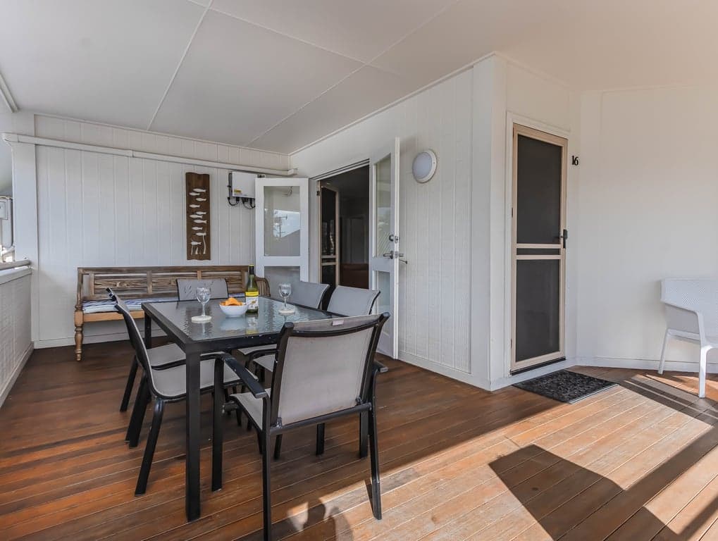 Furnished 2 Bedroom House in Hastings Point