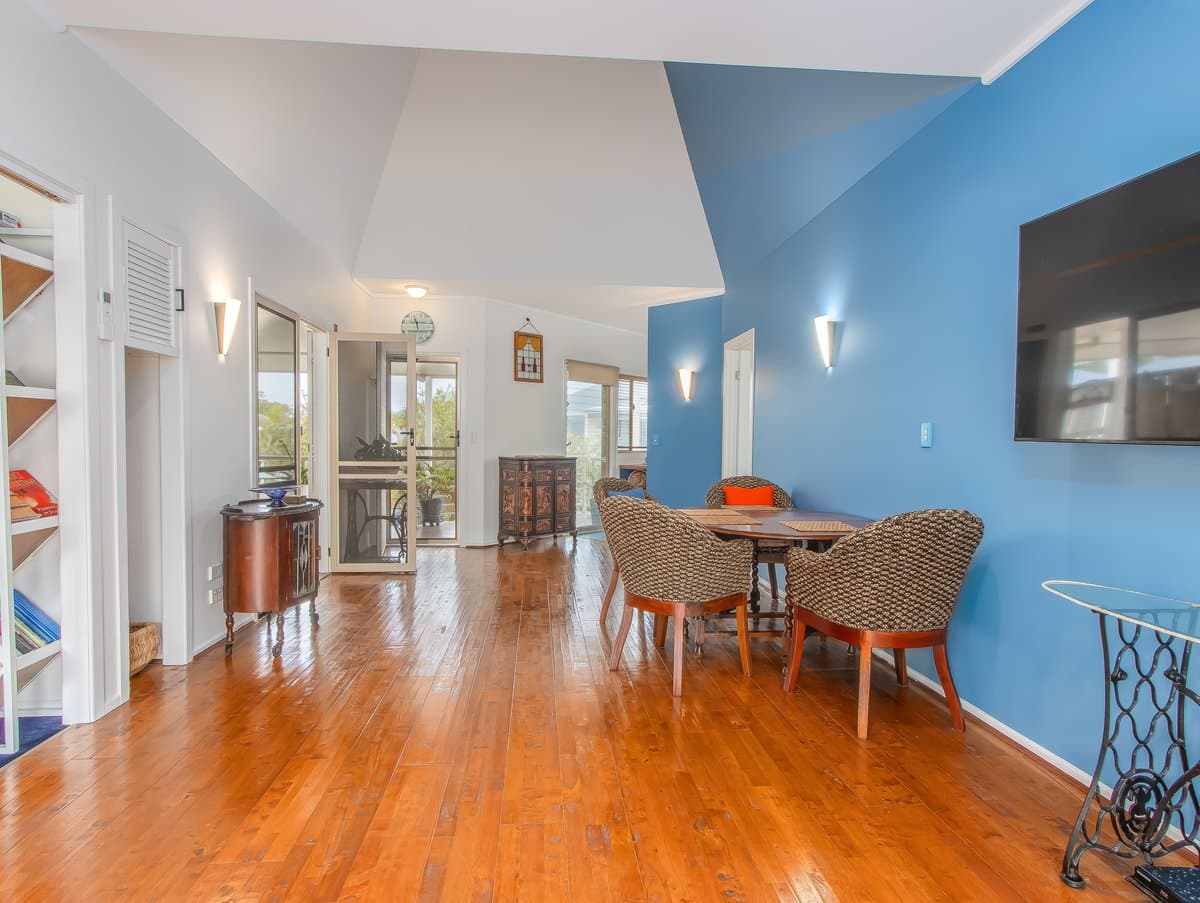 Furnished 2 Bedroom House in Hastings Point