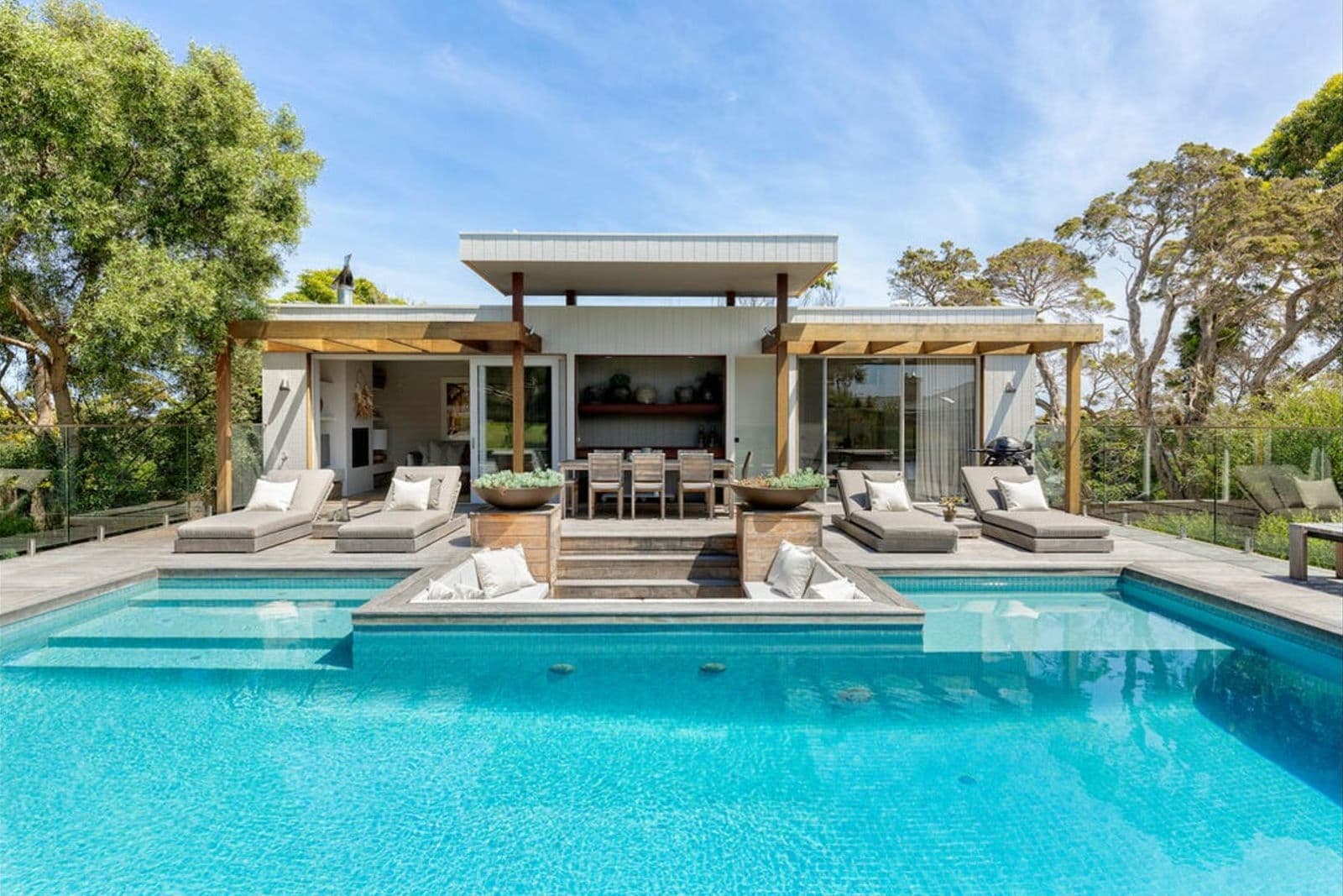 Furnished 5 Bedroom House in Portsea