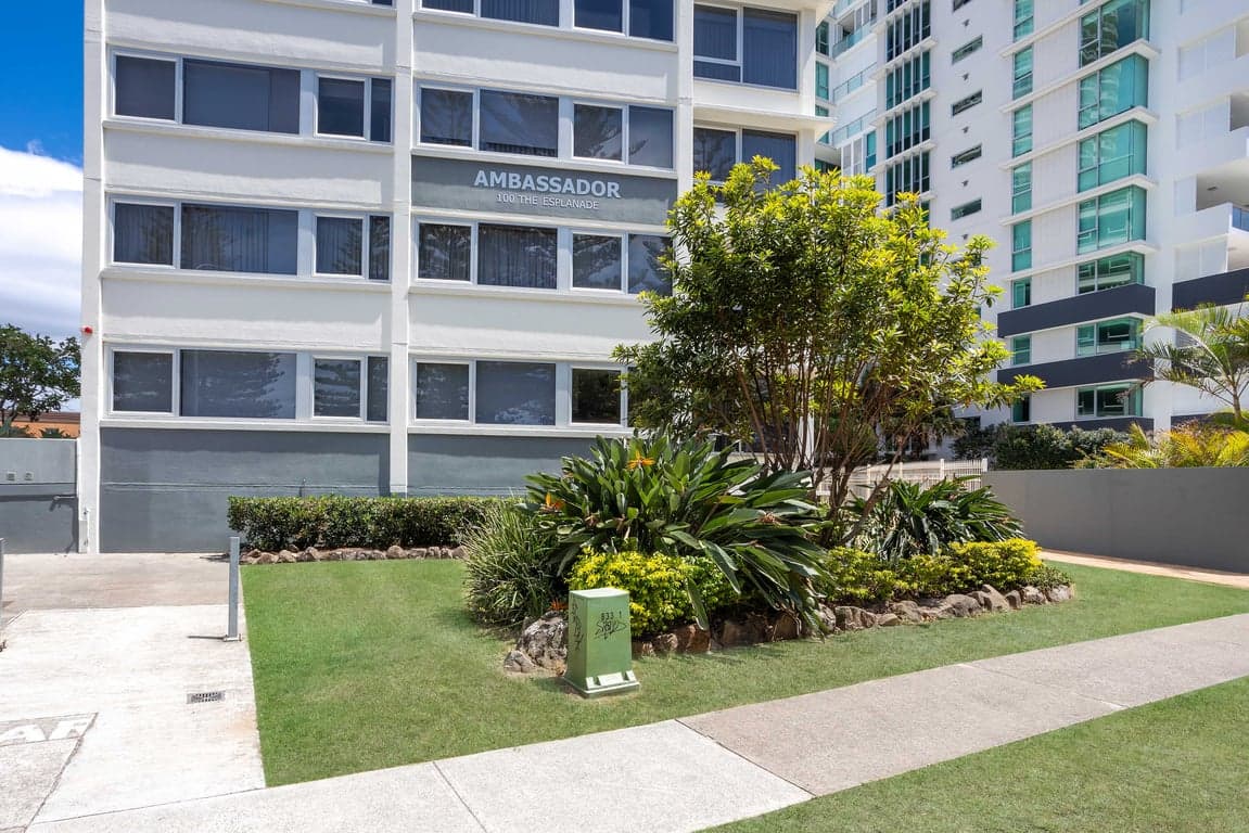Furnished 3 Bedroom House in Burleigh Heads
