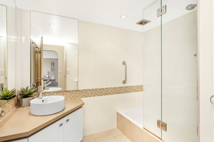 Furnished 2 Bedroom House in Burleigh Heads