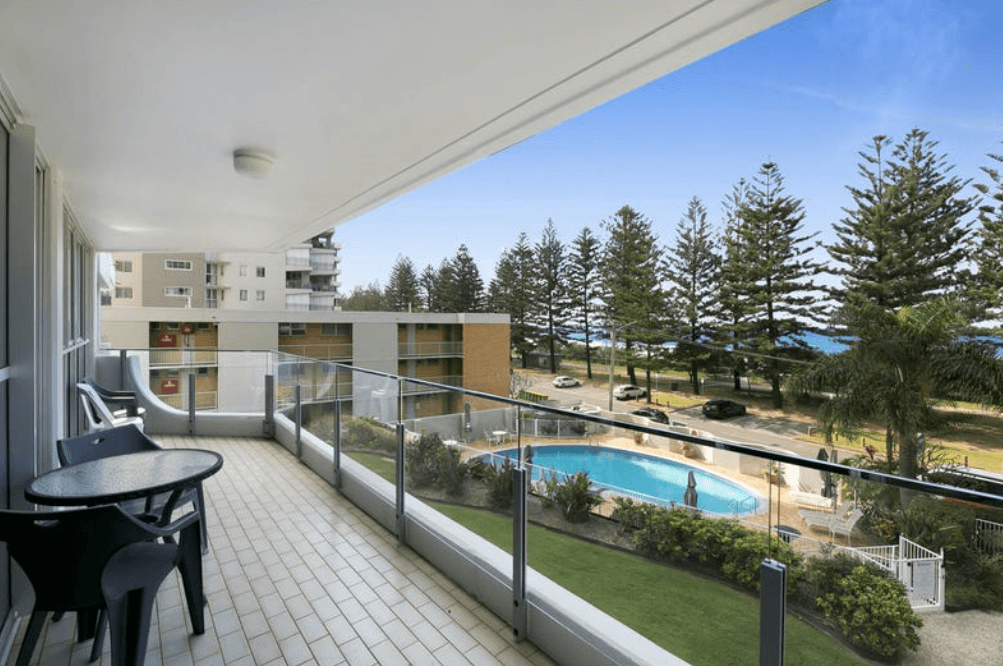 Furnished 2 Bedroom House in Burleigh Heads