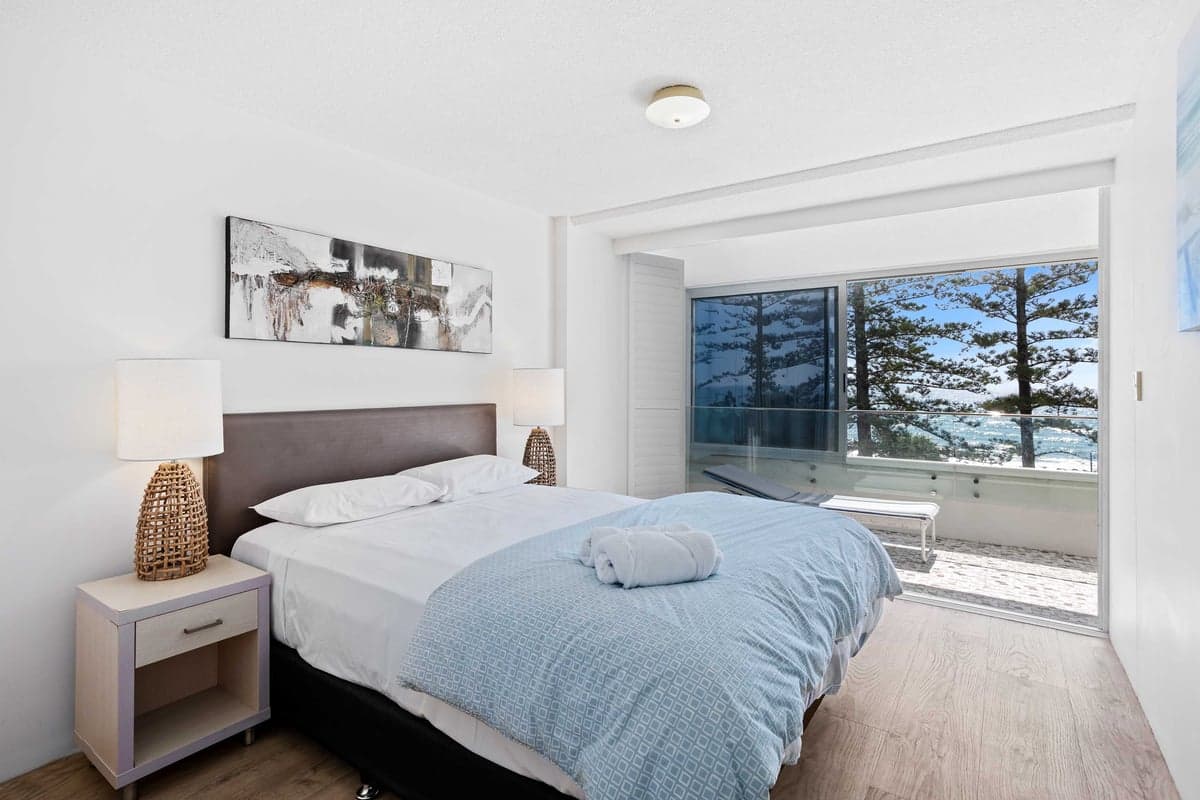 Furnished 2 Bedroom House in Burleigh Heads