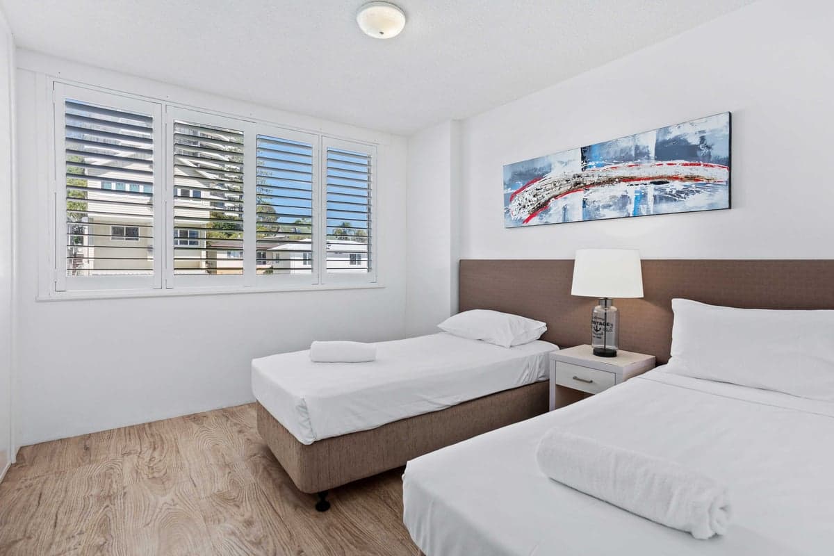 Furnished 2 Bedroom House in Burleigh Heads