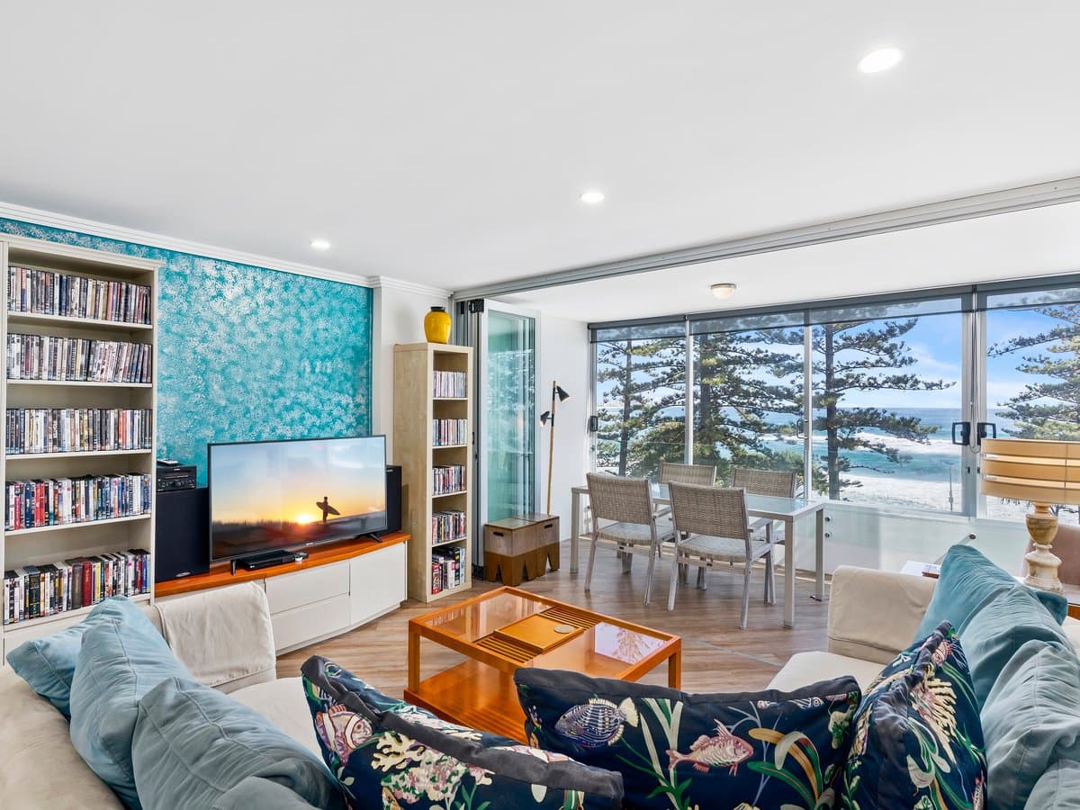 Furnished 2 Bedroom House in Burleigh Heads