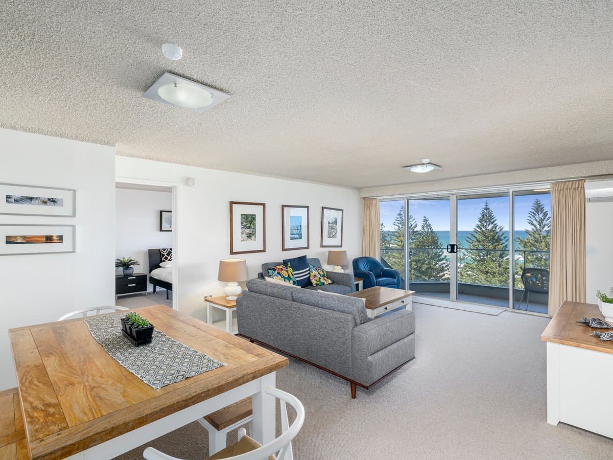 Furnished 2 Bedroom House in Burleigh Heads