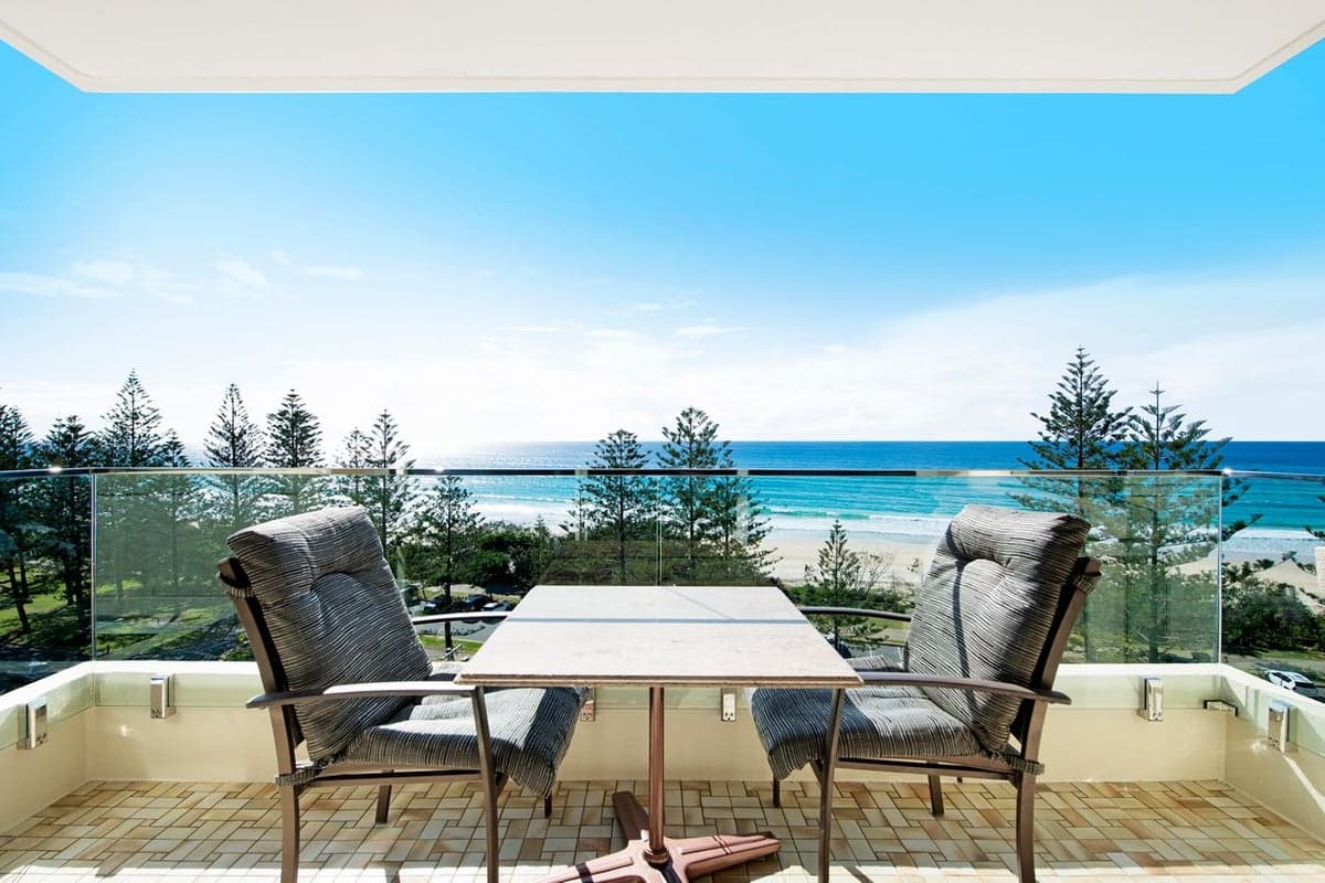 Furnished 2 Bedroom House in Burleigh Heads