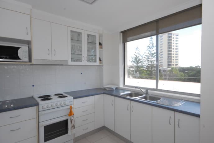 Furnished 2 Bedroom House in Burleigh Heads