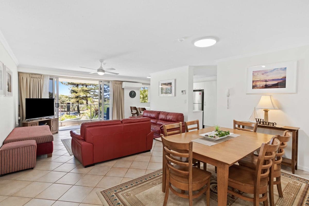 Furnished 2 Bedroom House in Burleigh Heads