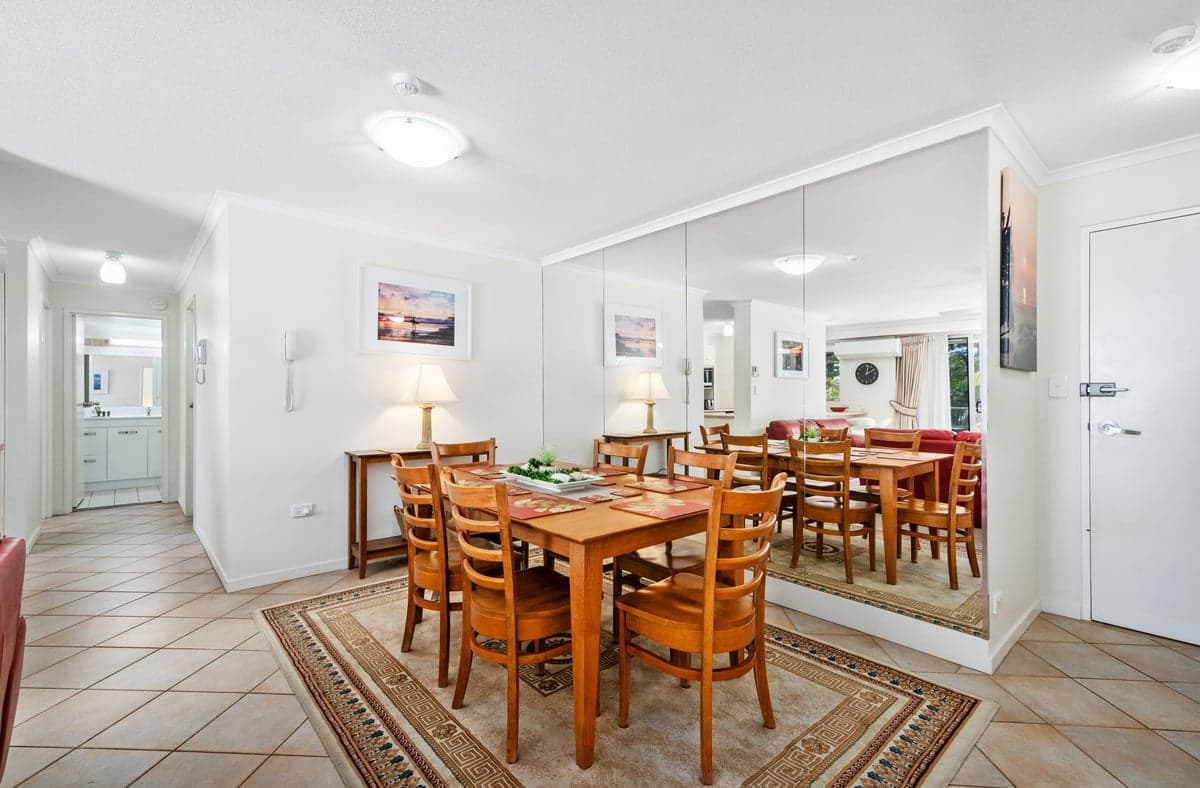 Furnished 2 Bedroom House in Burleigh Heads