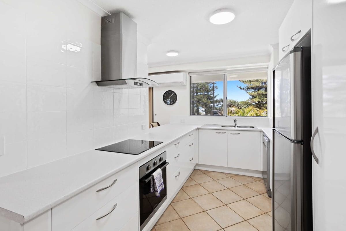 Furnished 2 Bedroom House in Burleigh Heads