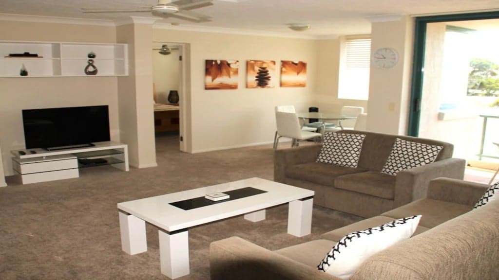 Furnished 2 Bedroom House in Burleigh Heads