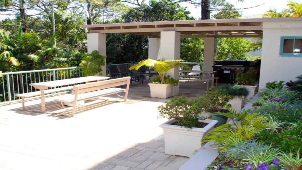 Furnished 1 Bedroom House in Burleigh Heads