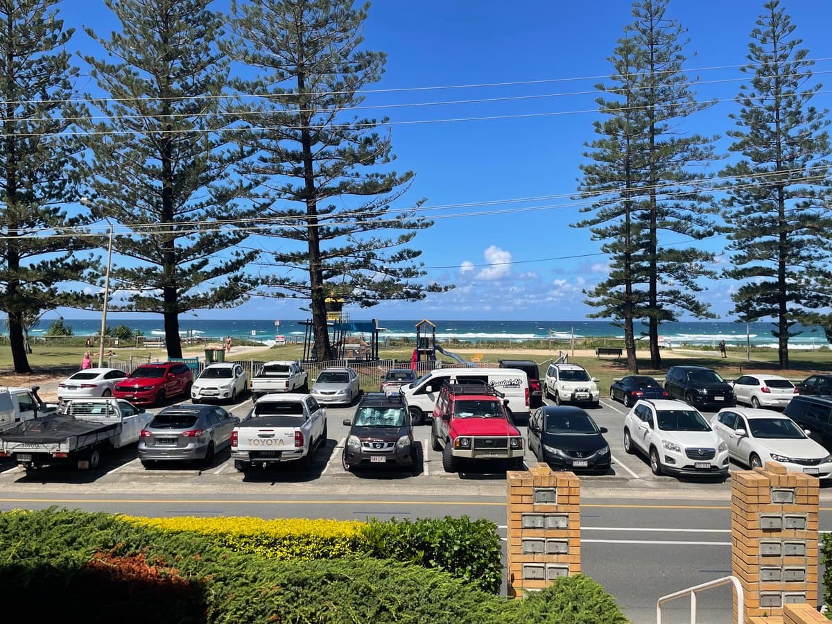 Furnished 2 Bedroom House in Mermaid Beach