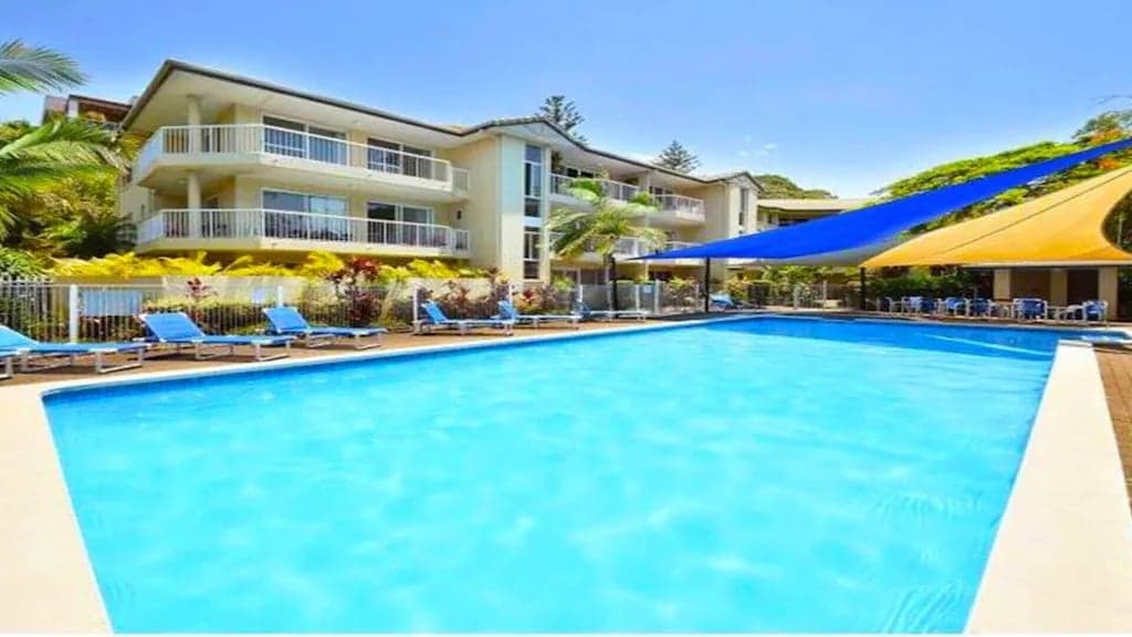 Furnished 3 Bedroom House in Burleigh Heads