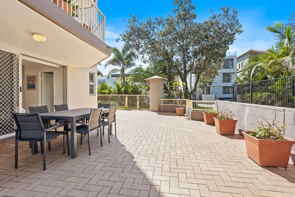 Furnished 2 Bedroom House in Mermaid Beach