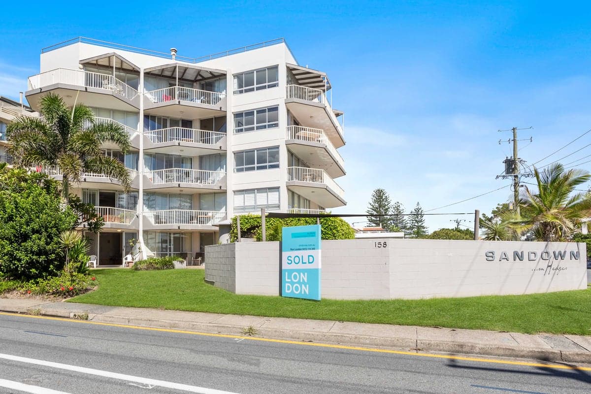 Furnished 2 Bedroom House in Mermaid Beach