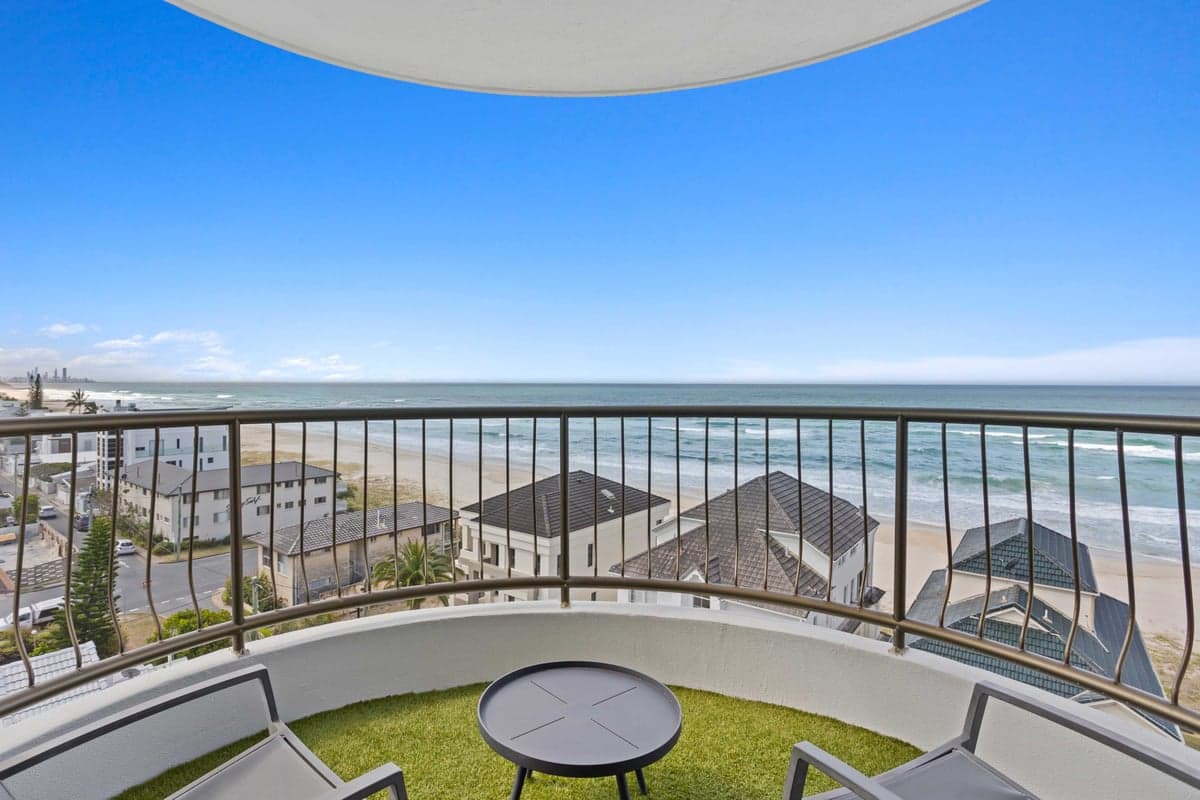 Furnished 2 Bedroom House in Palm Beach