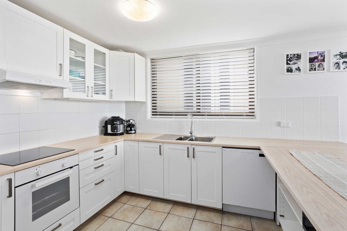 Furnished 3 Bedroom House in Mermaid Beach