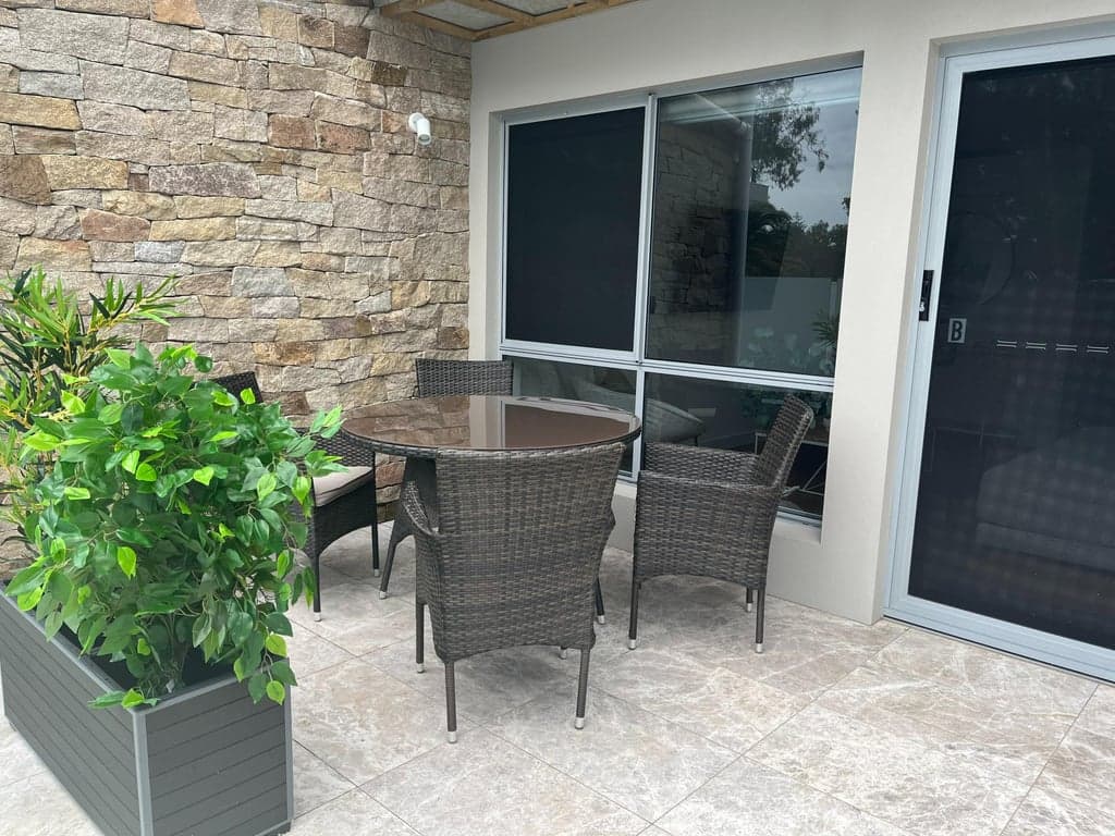 Furnished 1 Bedroom House in Palm Beach