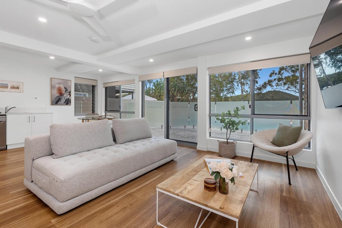 Furnished 1 Bedroom House in Palm Beach