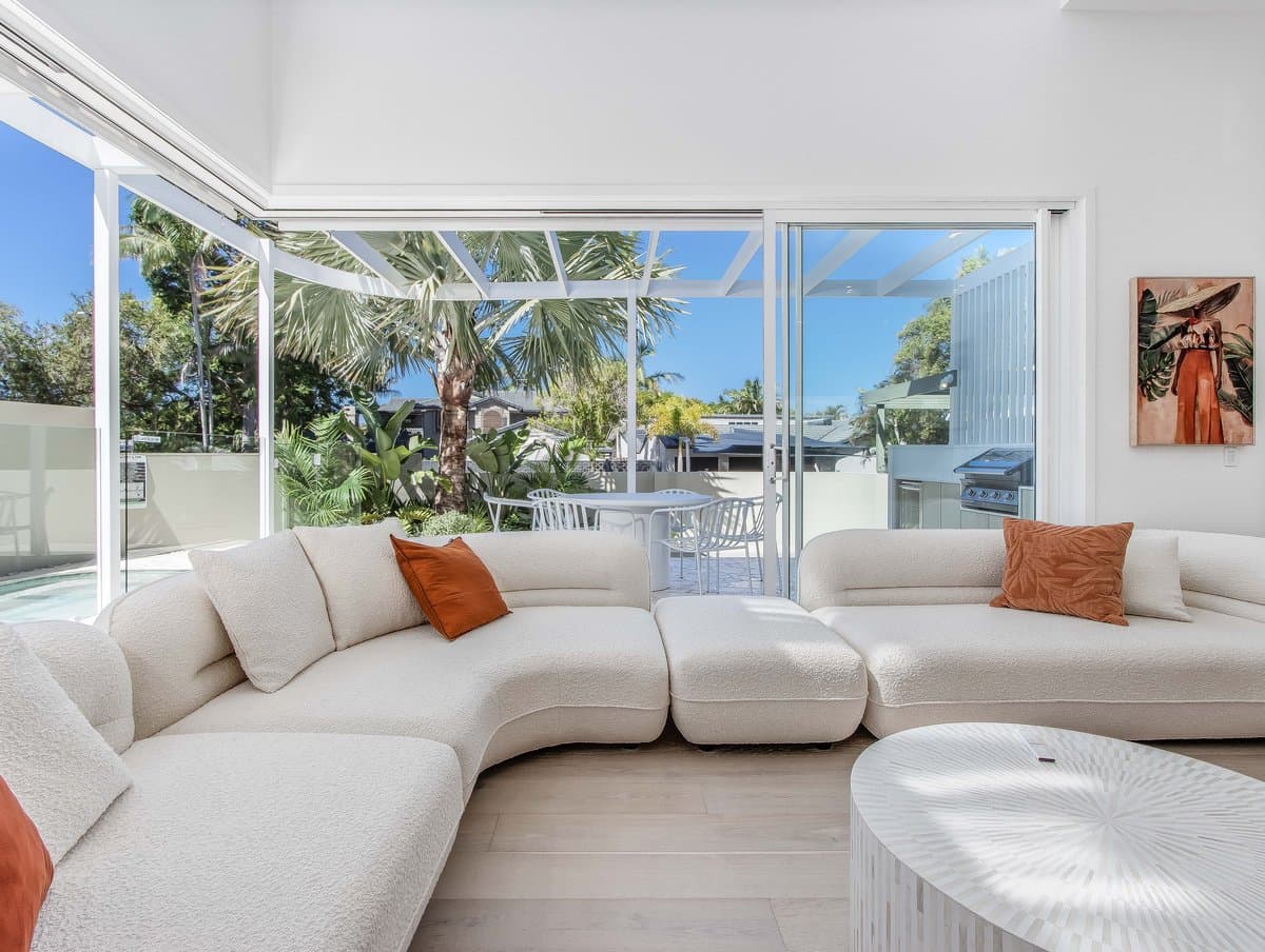 Furnished 3 Bedroom House in Mermaid Waters