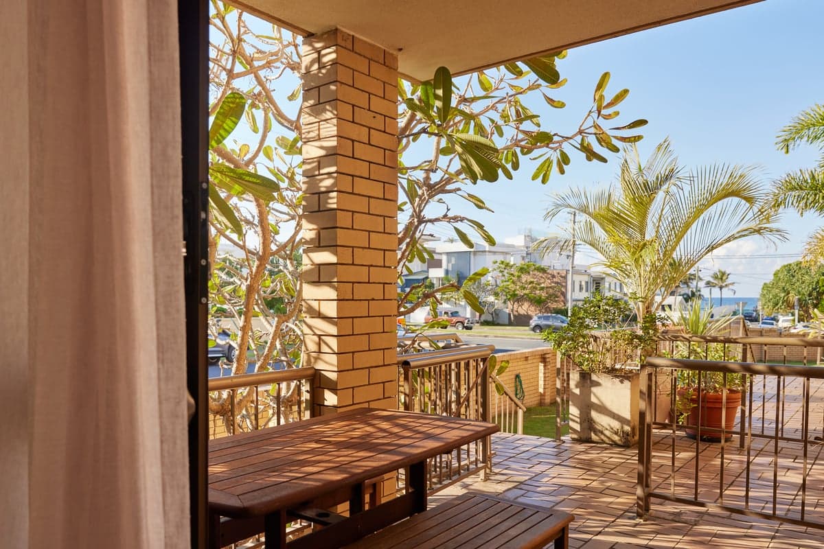 Furnished 2 Bedroom House in Palm Beach