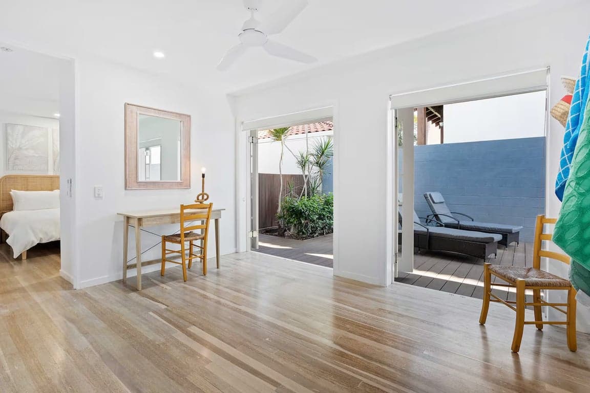Furnished 3 Bedroom House in Mermaid Beach