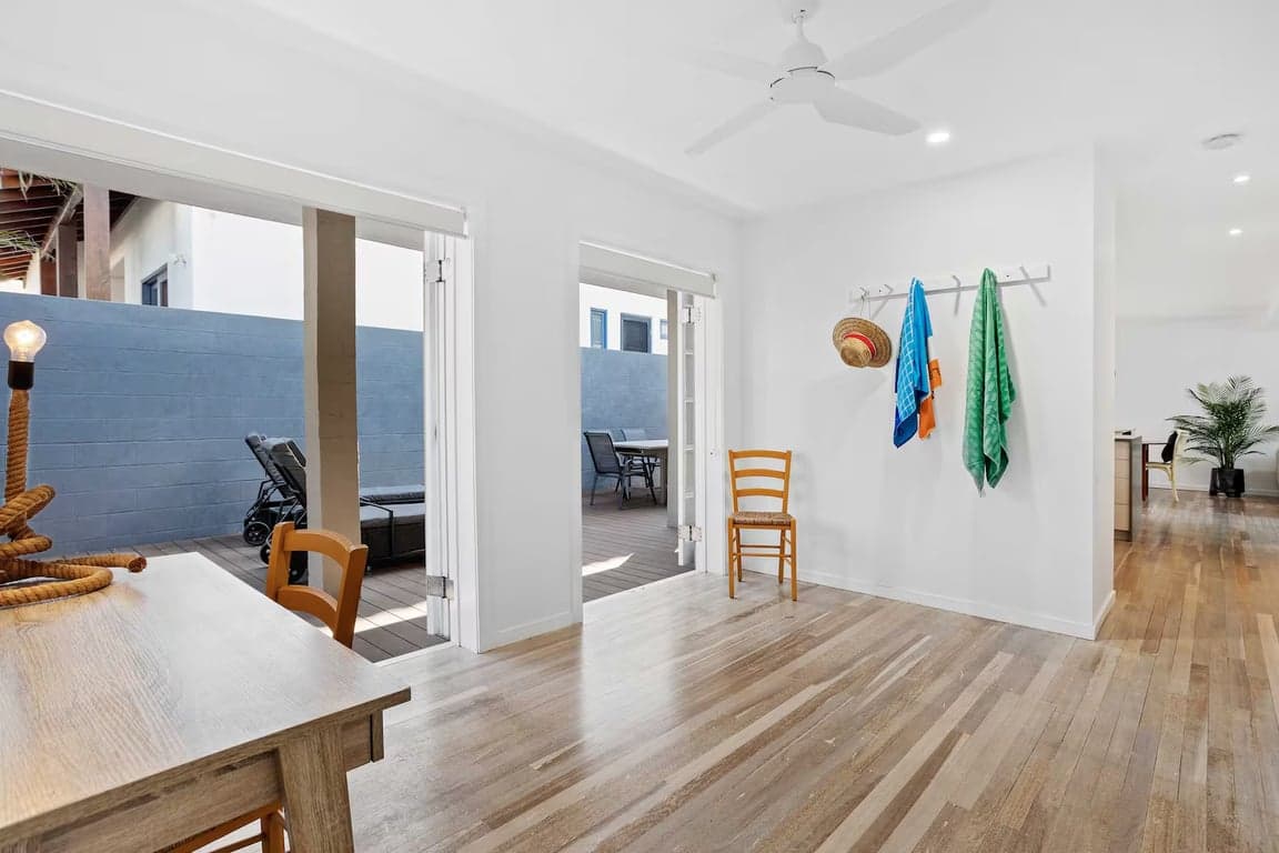Furnished 3 Bedroom House in Mermaid Beach
